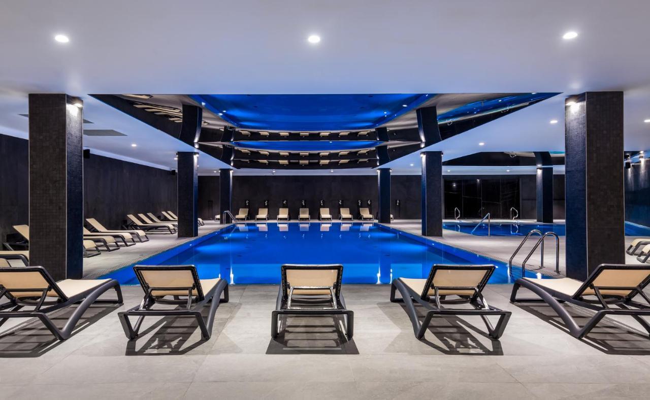 Green Mountain 5* Hotel Karpacz Luaran gambar The pool at the hotel